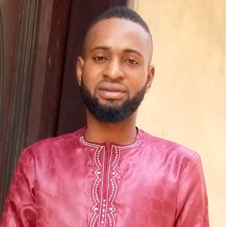 Abeeholar12's tweet photo. #NewProfilePic https://t.co/hrUjxoJWmM