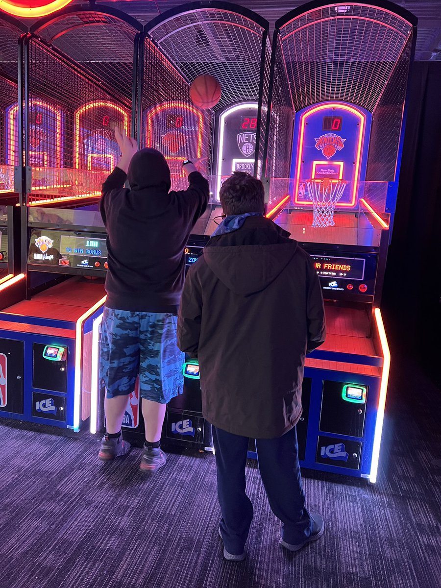 Yesterday students who earned their monthly baseline went to Dave and Buster’s. How cool is that?! 🏀🏓🎮 #wmhometownpride