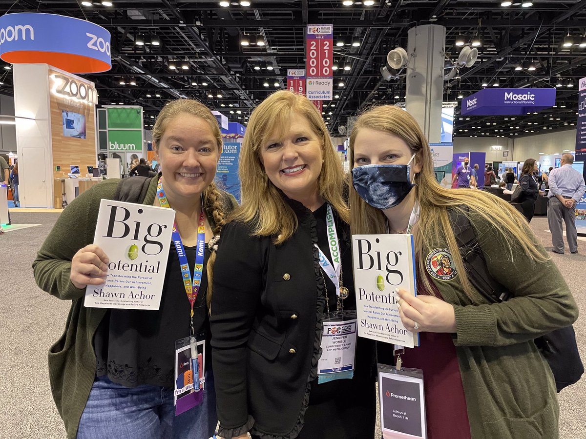 GriswoldTeach's tweet photo. Really enjoyed my last day @fetc !! So glad that I found @JenWomble and received a @shawnachor book! #IAmHappy #FETC2022 #GoodbyeFETC #GreenShirt #LunchBunch https://t.co/h0WZPMO8vB