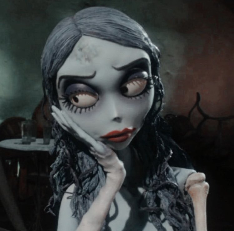 OrianaNichelle's tweet image. i am her