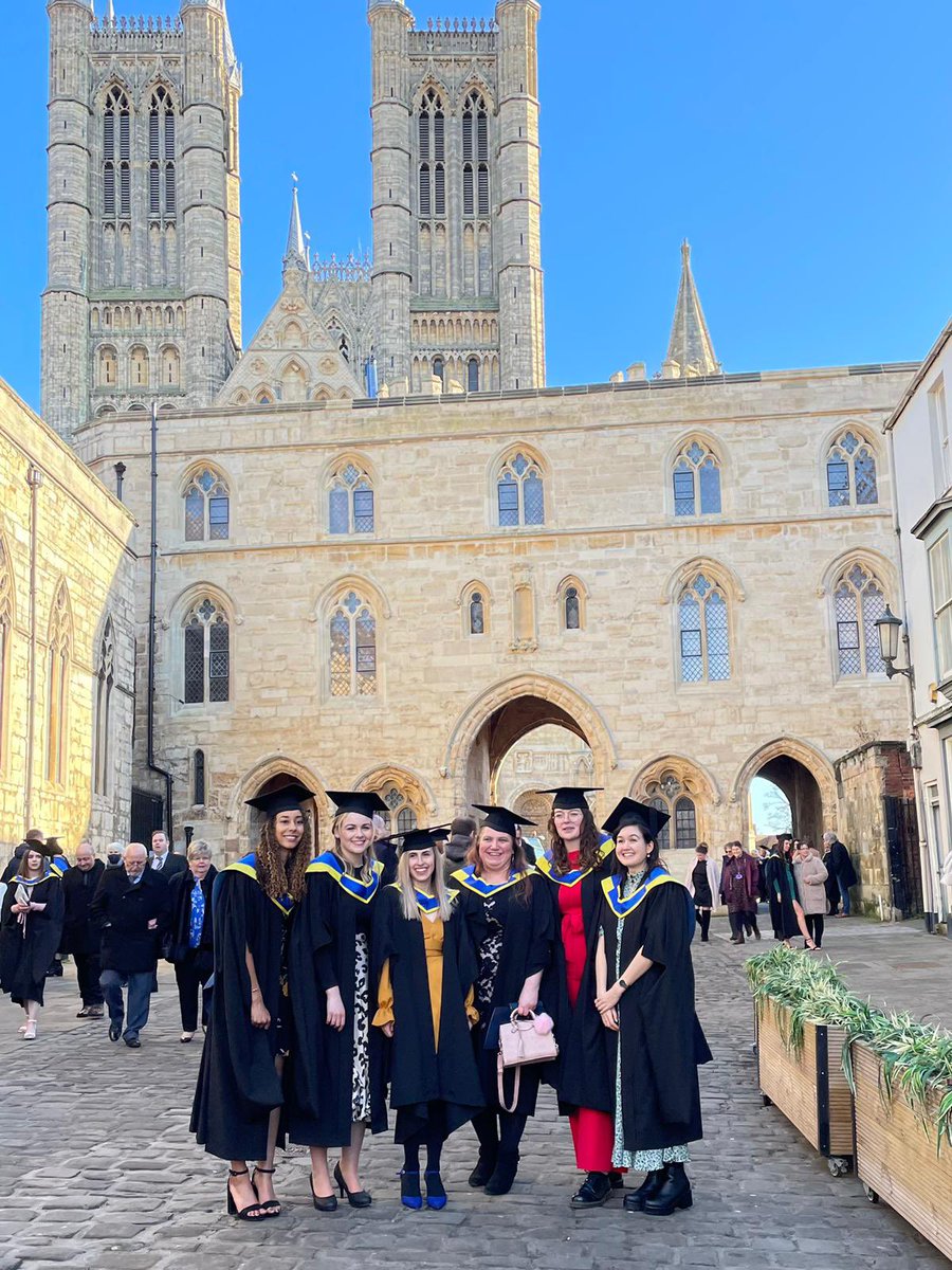 The__Hough's tweet photo. Happy Graduation Day 👩🏼‍🎓 Had the best day celebrating with my amazing cohort. Feel so lucky to have met such wonderful people. So proud of what we have all achieved 💚💚 https://t.co/xsqg9EW7bs