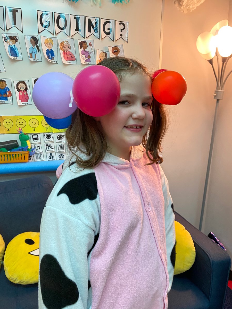 Lisa Lowe tweet media