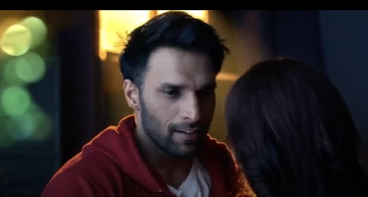 chaksluvbot's tweet photo. 'Blushing Shergil '❤️

#MoRan 
#ZiddiDilMaaneNa https://t.co/1yh6uWg1DV