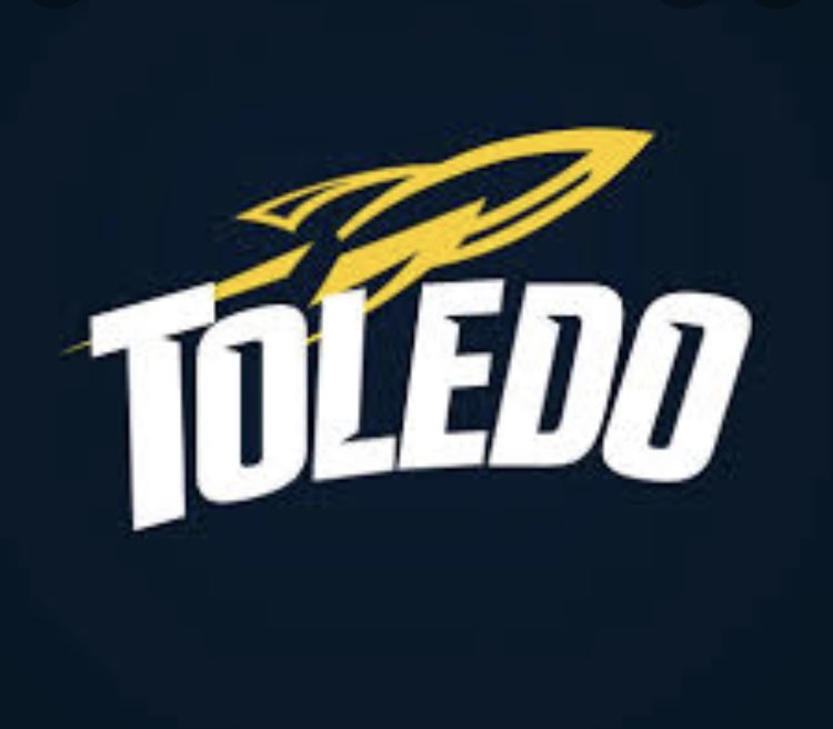 shamar_heard's tweet photo. I am blessed to announce my 4th offer from @ToledoFB thank you so much for this opportunity🙏🏾@CVBigReds @AllenTrieu @TomLoy247 @TheD_Zone https://t.co/4Trl9DqtBB