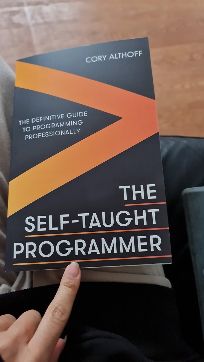 Myriam90s's tweet photo. Day 38:
Revision from now on, so more Python for today, I've also gotten #theselftaughtprogrammer by @coryalthoff, hoping I'll get a good insight !
#100DaysOfCode 
#WomenWhoCode 
#GirlsWhoCode https://t.co/s3fsy3yf92