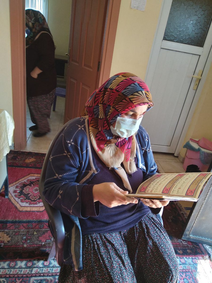 Öğrenmenin 
   yaşı da yok 
       sonu da yok…
Her zaman, 
   Her yerde,   
     #HayatBoyuOkuyoruz 📚
#OsmaniyeHayatBoyuOkuyur
<a href="/osmaniyehem80/">OSMANİYE HEM</a>
<a href="/AyhanUyar/">AyhanUyar</a> <a href="/kynryasin/">Yasin KAYNAR</a> <a href="/ALBAKAydn/">Aydın ALBAK</a>  <a href="/osmaniyeilmem/">Osmaniye İl Millî Eğitim Müdürlüğü</a>
<a href="/sdulger43/">Sabahattin DÜLGER</a> <a href="/yilmaznazif/">Nazif Yılmaz</a> <a href="/tcmeb/">Millî Eğitim Bakanlığı</a>