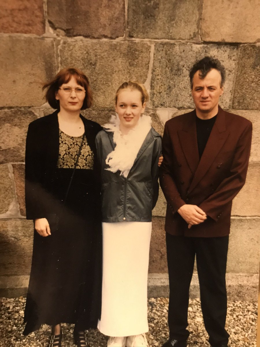 CatrineKnsgaard's tweet photo. @RonakyRL I miss him too, and I think about him all the time, especially when I look at you and Benja.😘 The fact that you lost your dad so early, and you didn’t get the chance to say goodbye, hurts to bad. I would have driven you all way, if we could and had the time.❤️ Wish I could hug u https://t.co/8Koq8VNydj
