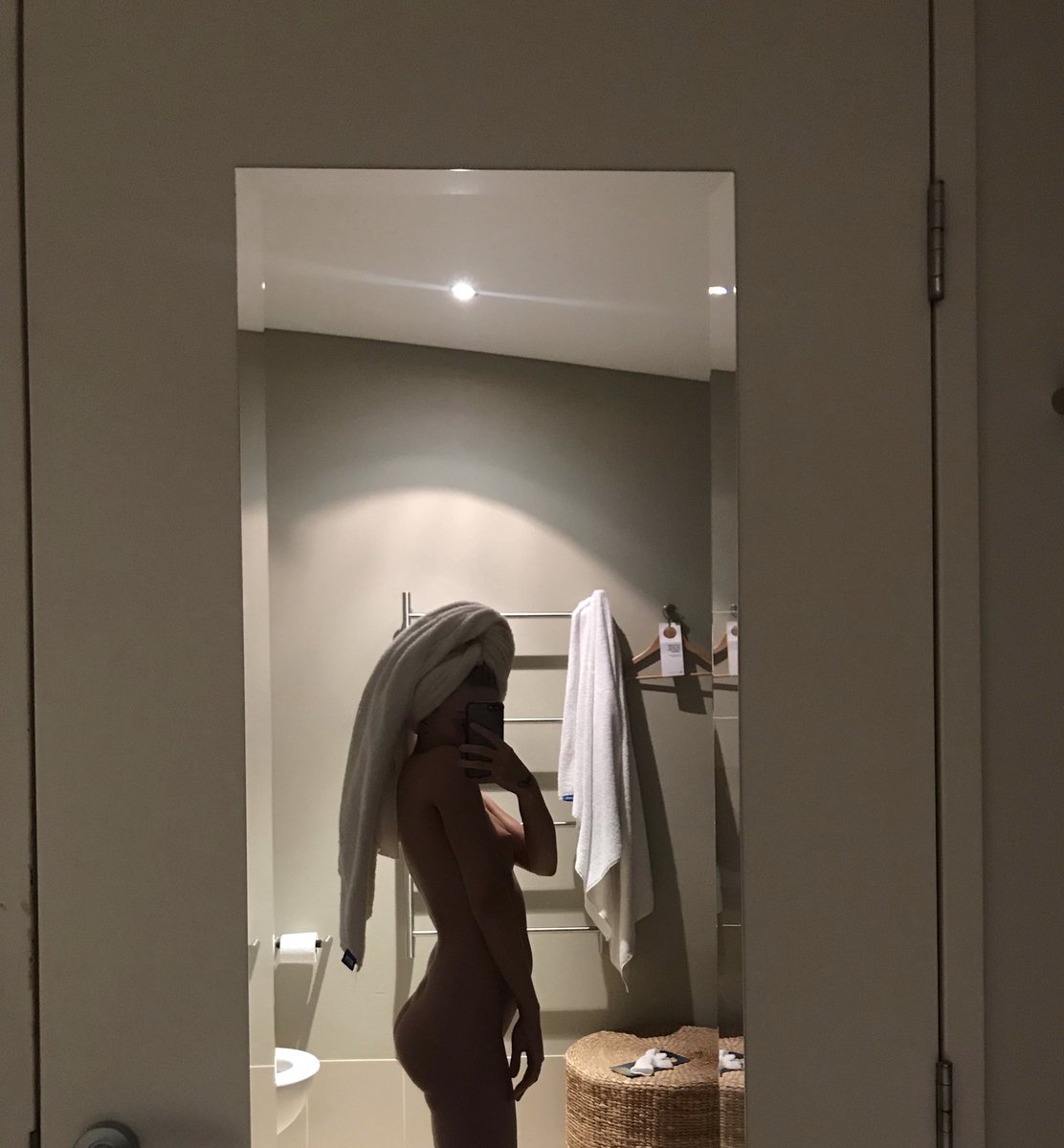 Billie tweet media