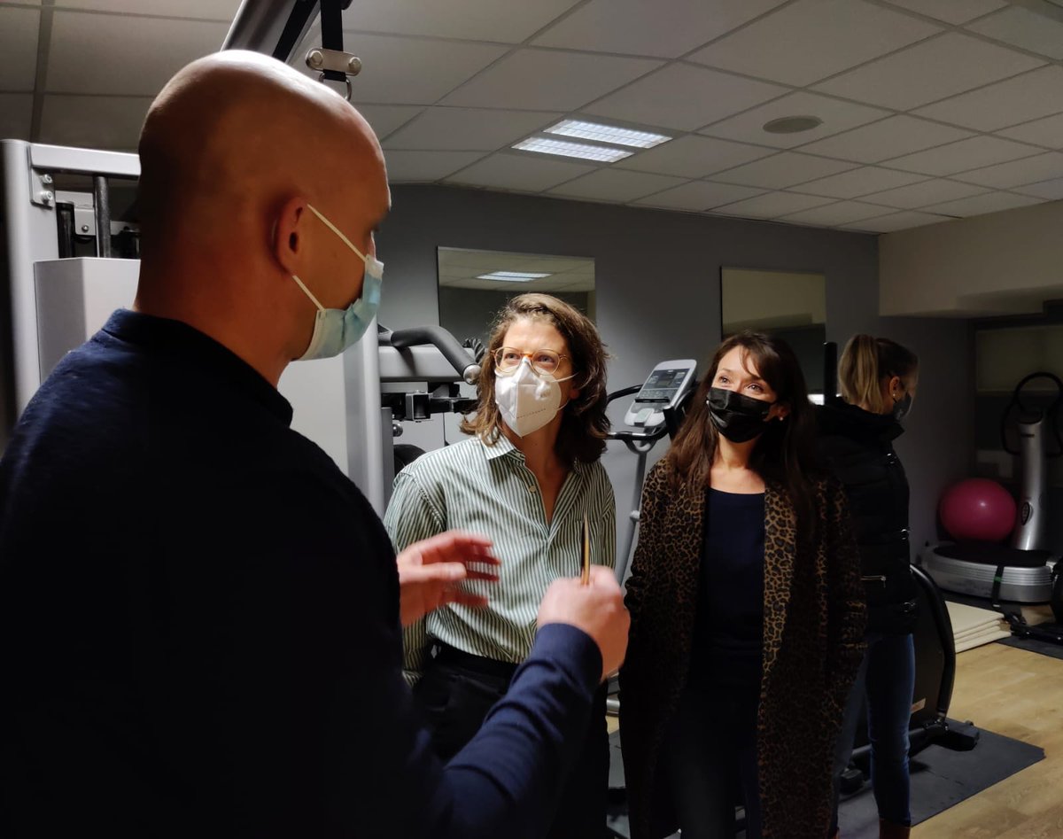 celine_laurens's tweet image. Visite de la Maison Santé Sport Société de l'Ufolep à #Lyon⚕️ 
Des enjeux de #santé forts : pratique sportive, lutte contre la sédentarité, approche pédagogique de l'alimentation et du suivi médical, travail sur l'estime de soi et l'autonomie...
#Sport #SantéGlobale