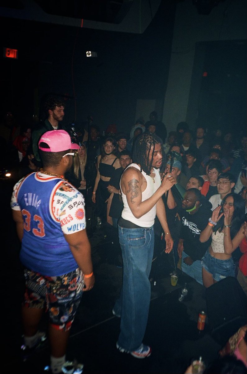 DION DIA tweet media