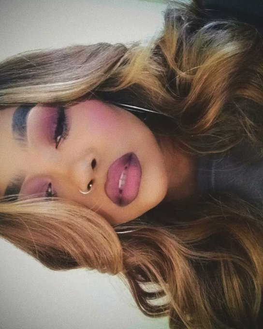 texas_1On1's tweet photo. @ABHcosmetics PINK! https://t.co/YnEFzcY8lG