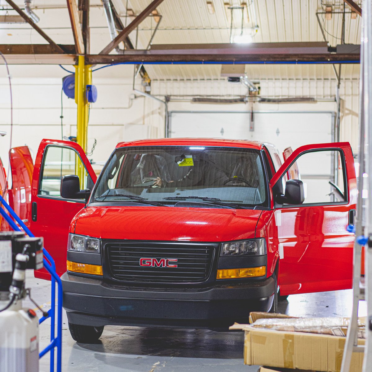 transformfleet's tweet image. We've all seen hardships over 2021. Fleet upfitters are no different. But don't you worry, 2022 is here and it's going to be a better one. Thank YOU ALL for your understanding last year.

Learn more: 
automotive-fleet.com/10153722/upfit…

#TransformFleet #TransformYourFleet #FleetNews