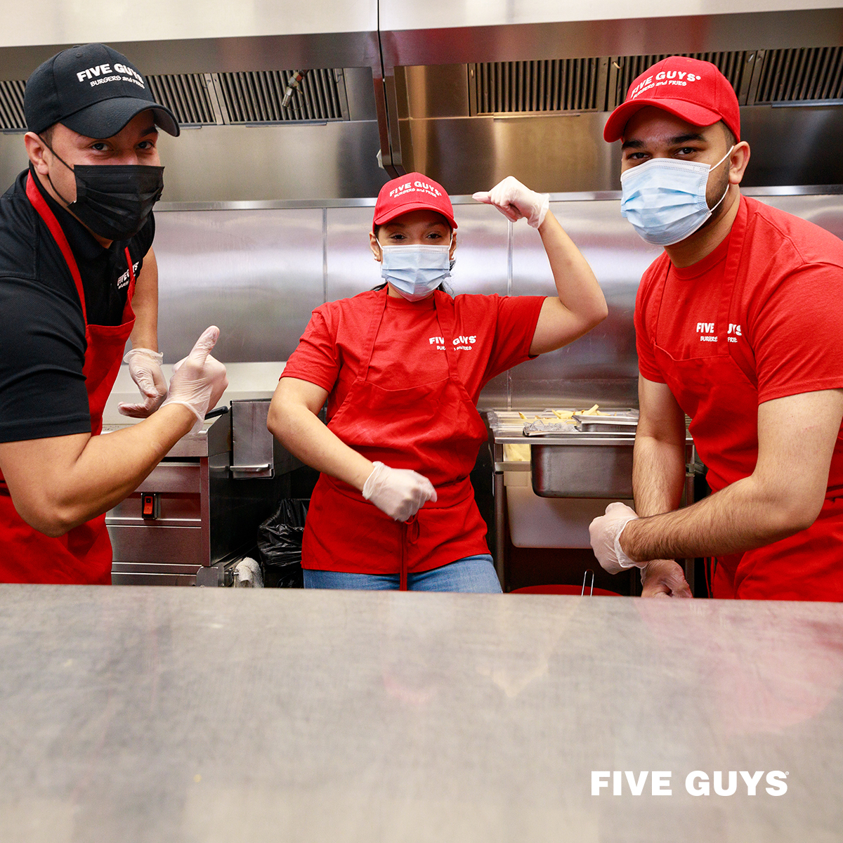 FiveGuys's tweet image. Celebrating everyday with the Five Guys Crew! #NationalHaveFunAtWorkDay