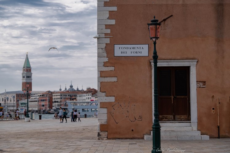 viaggiatori's tweet photo. 10 cose da fare a Venezia in 3 giorni gratis (o quasi) - Tutti i consigli nel nuovo post sul blog di Cecilia di @ParoleDiViaggi https://t.co/zoOCvpldwx https://t.co/Mq2fqlFW4d