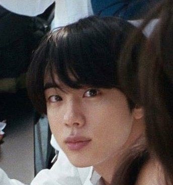 jinifactory's tweet photo. he’s always radiating such a gentle aura 🤍 https://t.co/rvyvfDljzf