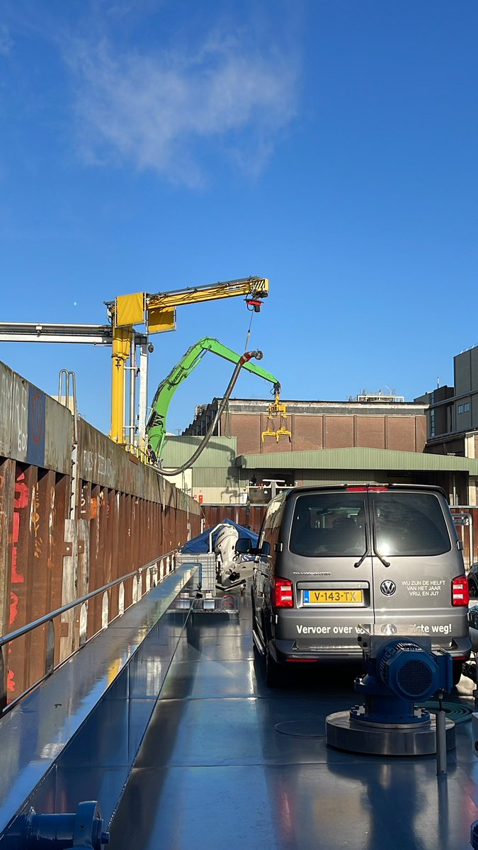 slurryexpress's tweet photo. #mijnweekin4fotos #trotsophetvervoer #modelbouw #graafmachine #positief #ophokplicht echt moeilijk als je niet stil kan zitten π₯΄ #binnenvaart https://t.co/6Ecn65RJBD