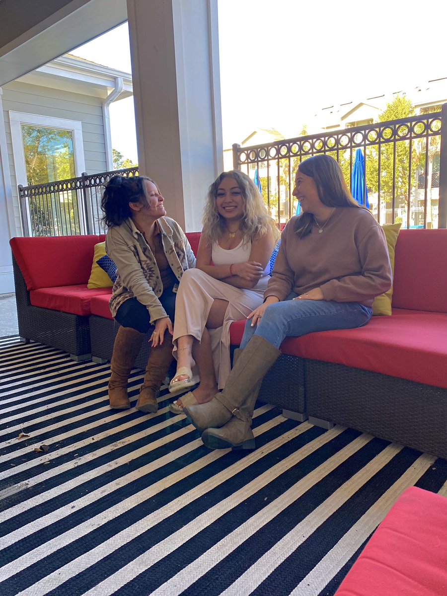 TheForumSHSU's tweet photo. Feel happiness when at Forum Sam Houston! We love having the chance to live with our best friends and save money at the same time with our fill the unit specials🤑 

Give us a call today to hear how you can save and secure your spot!! https://t.co/5gIlkIBCYF