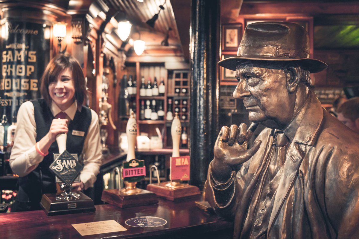 We're re-opening! We can't wait to get the doors open in February.

Here's what our owner Roger has to say: samschophouse.com/re-opening

Book your Valentine's table today: samschophouse.com/contact

#Manchester #Pubs #reopening