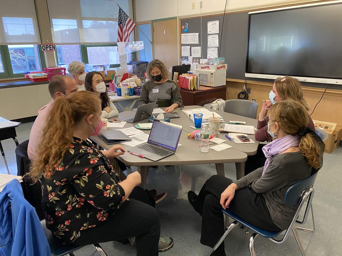 Grade 5 math teachers at Bellingham Memorial Middle School #Bellinghamps and Miscoe Hill Middle School #MURSD partnering to learn from each other! Thank you to our hosts!