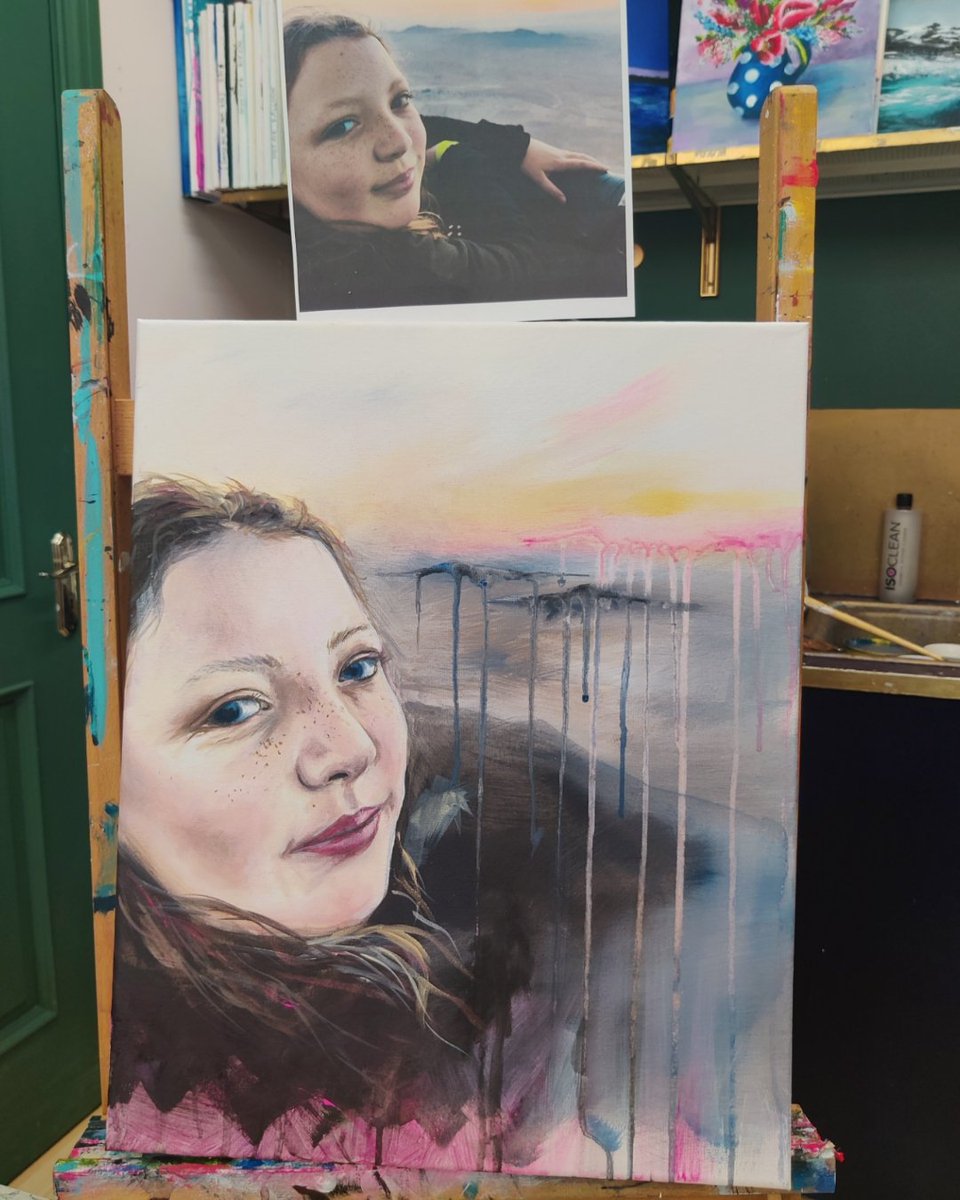 WIP (work in progress) but ❤️ this one, I should it's a very special memory! Super excited to kick off our online Paintclub Masterclass series tomorrow with our 'Portrait Painting' workshop. It's gonna be good.......