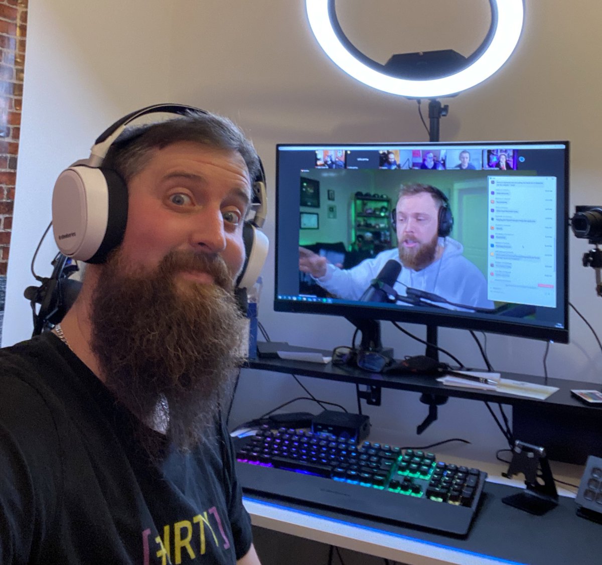 WattsCracknYall's tweet photo. How do I kick of your Fridays??? Group mentorship with @StoneMountain64 and @snoopeh from @pipelinegg of course. #learnmode 
 #ignorefacialexpression https://t.co/QvbfJljTkE