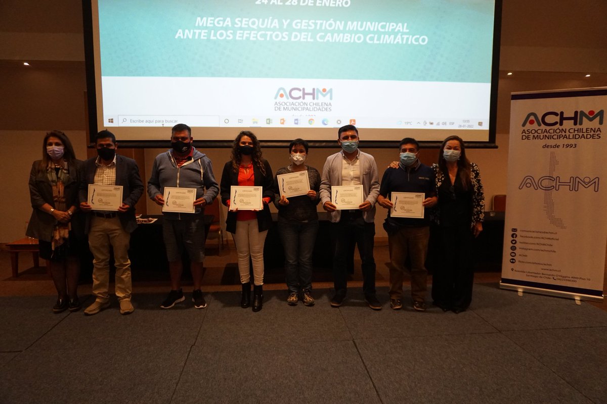 ⭕ En la Escuela de Verano "Mega Sequía y Gestión Municipal" expone, comienza la entrega de certificados de participación.
#somosAChM