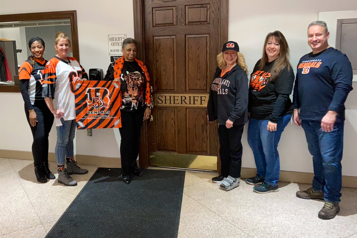 hcso_org's tweet photo. Big #BENGALS energy here at HCSO!! 🐯🖤🧡 #WhoDey https://t.co/dAVJu1EGGm