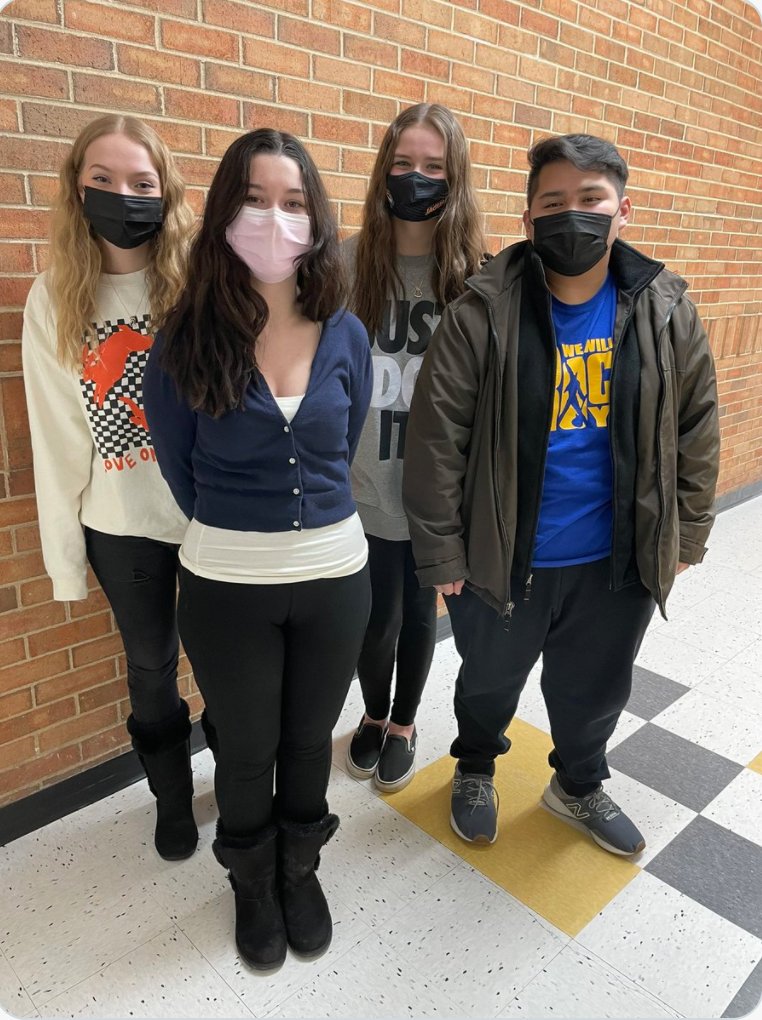 ExperienceOFHS's tweet photo. Good luck to our choral students who left early this morning to participate this weekend in the All-State #Choir at @ILMEA1 or the Future Music Educator’s Seminar at the IMEC! What a huge honor for these talented choral students! #TheBengalWay #OFFineArts #oakforestillinois https://t.co/oWzXAd6lVC