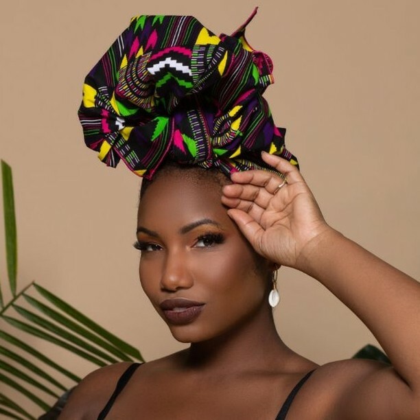 ceeceesclosetny's tweet photo. Hello, stylish❣️ The Abieku Headwrap is calling your name.
Text “cute” to 1-844-910-3493 and never miss a drop at https://t.co/pkig3jcFtL 👑
#teamceecee #ceeceesclosetnyc #blackownedbusiness #womanownedbusiness #womensupportingwomen #shesdope #selfmade … https://t.co/6DpuRWgsIe https://t.co/BRcPWQdVzu