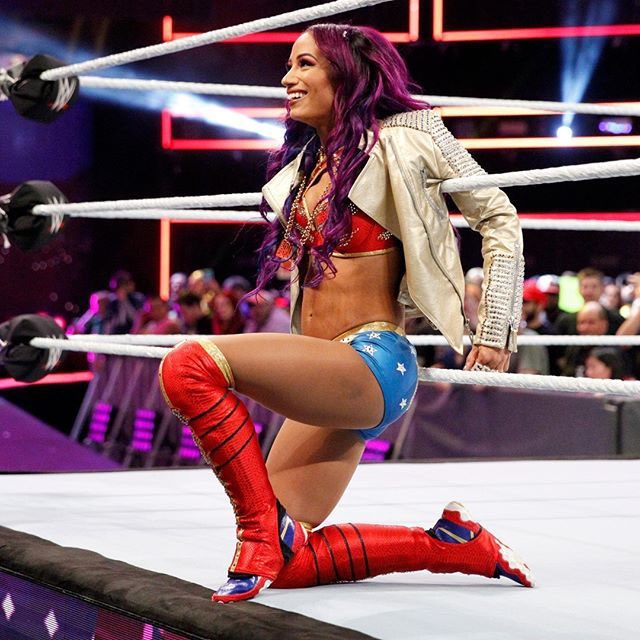 Four years ago the first Women's Royal Rumble took place and Sasha was the first ever participant to enter the match, where she lasted an impressive 54:46 minutes, as the iron woman, and we had that great confrontation with Trish Stratus https://t.co/nOA8zL3cFa