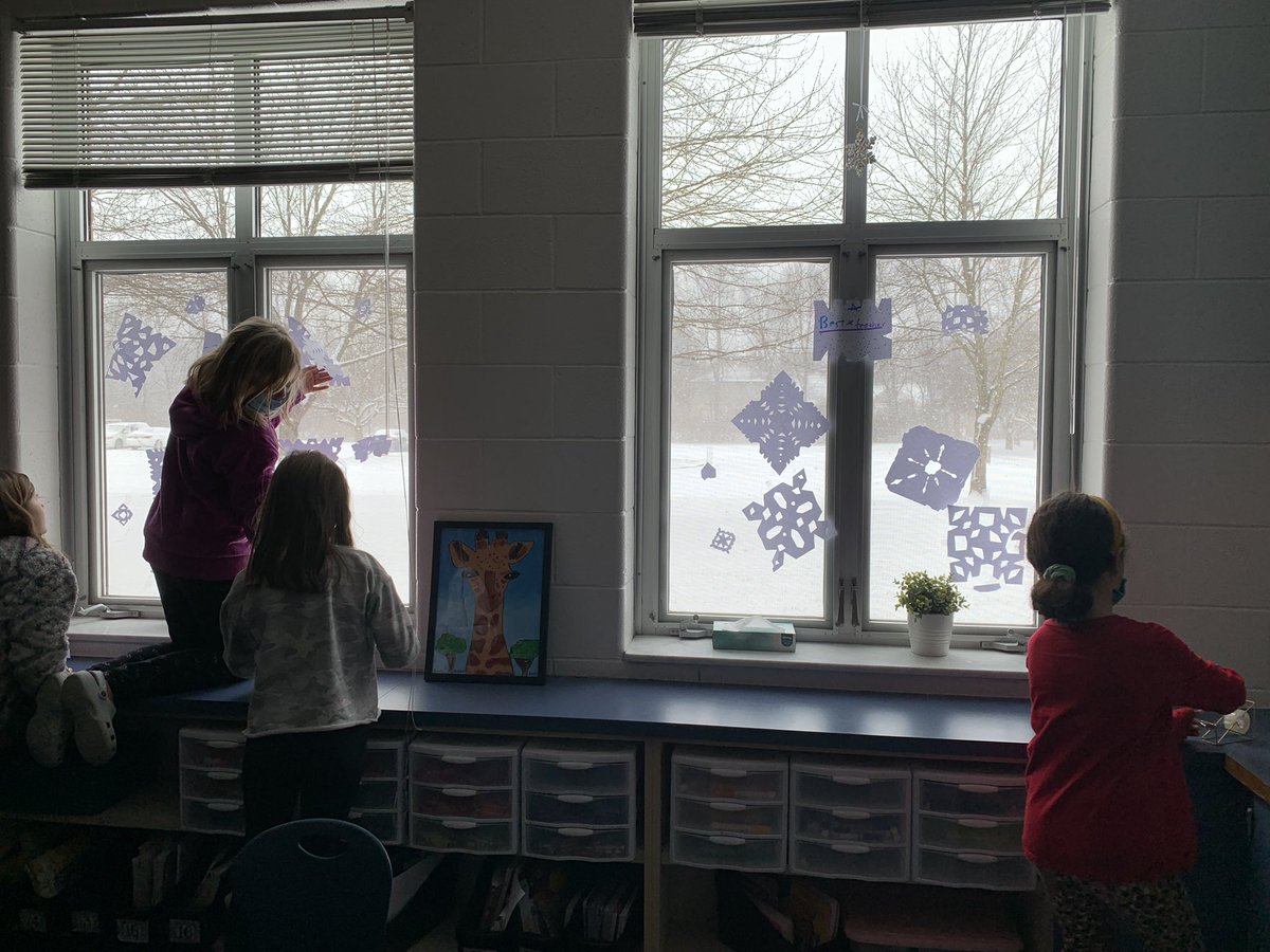 MrsCrawfordCTE's tweet photo. Indoor recess well spent! https://t.co/hYEW5BLjPa