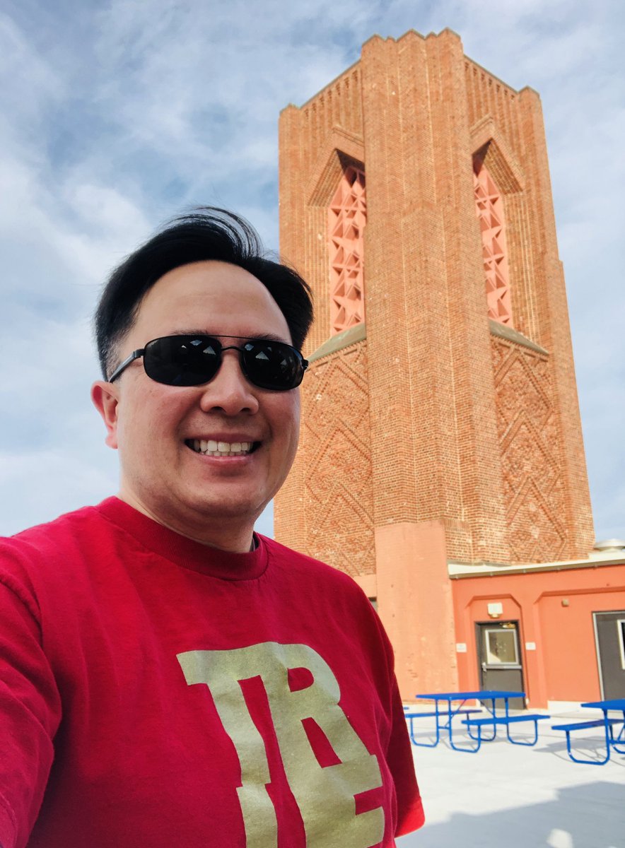 TGIF vibes &amp; repping <a href="/TRUE_SF/">TRUE</a> <a href="/49ers/">San Francisco 49ers</a> #49ers #49ersfaithful #niners #49ersnation #kpix5 #letsgoniners  @BettyKPIX @MariaKPIX <a href="/MaryKPIX/">Mary Lee</a> <a href="/KPIXtv/">CBS News Bay Area</a> <a href="/roosevelt_SF/">@roosevelt_SF</a> #SanFrancisco #BeatLA