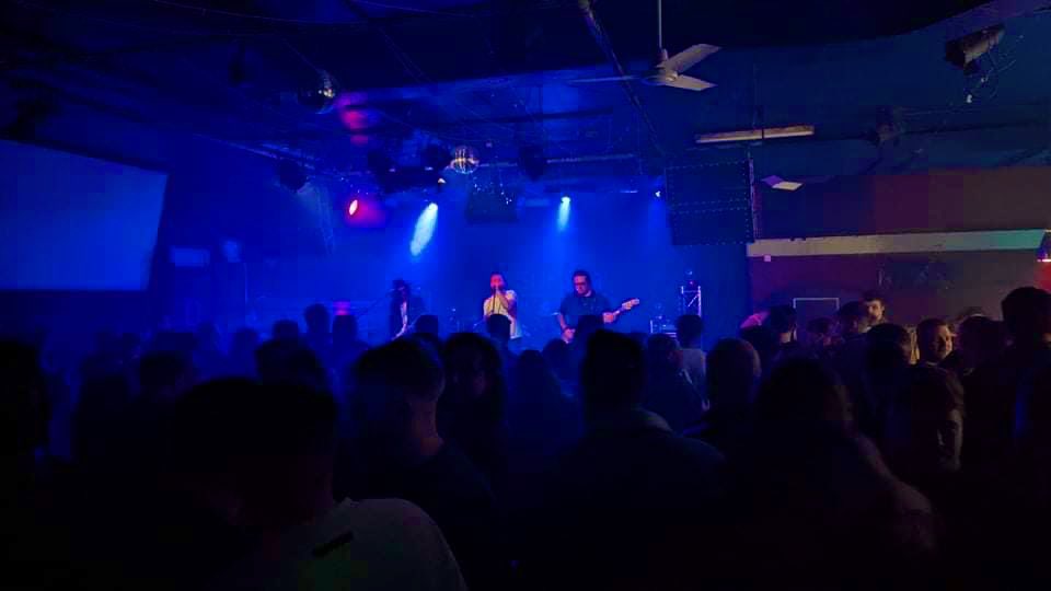 Theheavysouls_'s tweet photo. Thank you to everyone who came to see us at the leadmill last night, and to the @sunsetcolband for having us on, we loved it🙏😏
.
.
.
.
@theheavynorth show together soon boys?👀😏

@PlugginBaby 
@redstripeuk
@BBCIntroSheff
@gibsonguitar https://t.co/UhnfSX1kFH