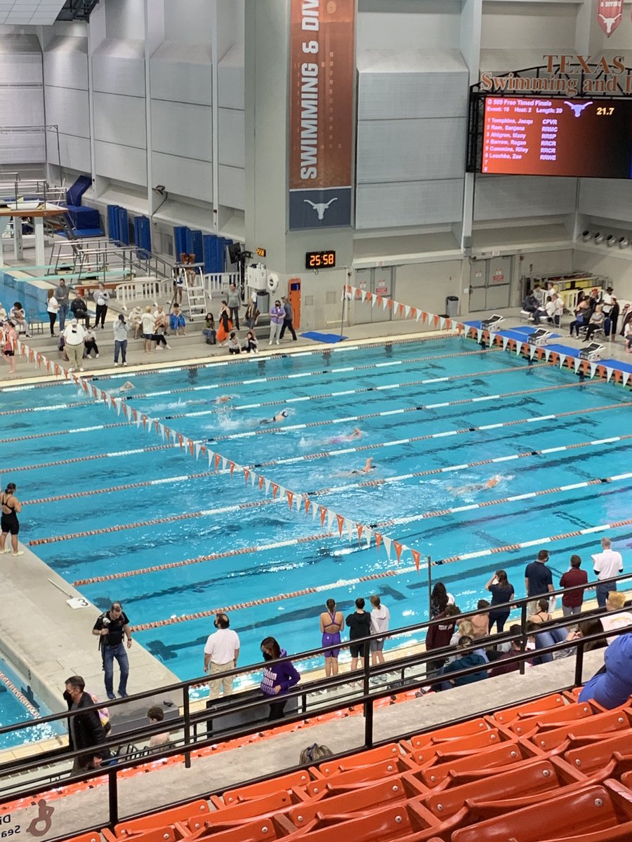 Best of luck to our Round Rock ISD swimmers in today’s District Swim Meet!