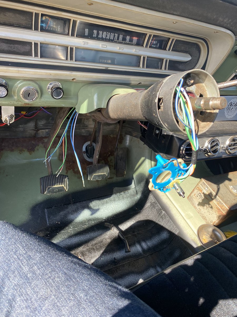 oldmanbeaston's tweet photo. Hardest part done threading the wires through the column. #68F100 https://t.co/DIwf2ikY6g