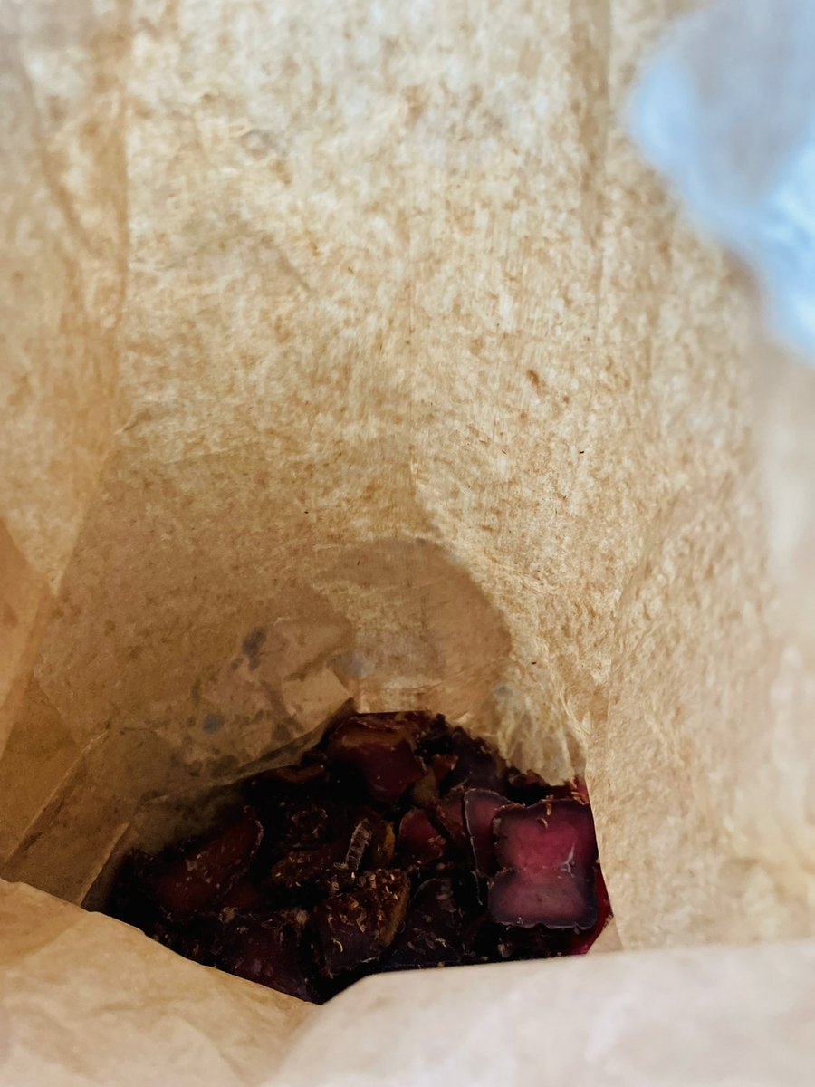 I’m selling venison/game Biltong (chunks, chilli bites, sliced, Cabannosi, Salami and drywors) with a tasty home recipe seasoning for R 260 per kg and beef Biltong (chunks, slices, dry wors and chilli bites for R 150 per kg to raise funds for Rural Youth Empowerment. 

Rt 🙏🏽