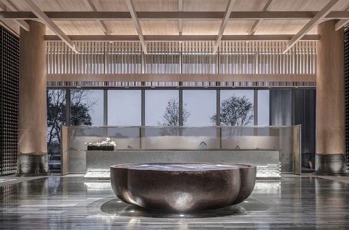 Greenland Project of the month features Yuehu Academy located in Zhaoqing, Guangdong, China. The iconic scenes of academies in Song Dynasty are merged into the spatial features in modern architecture. 

#RealEstate #InteriorDesign #DesignInspiration #TraditionalStyle