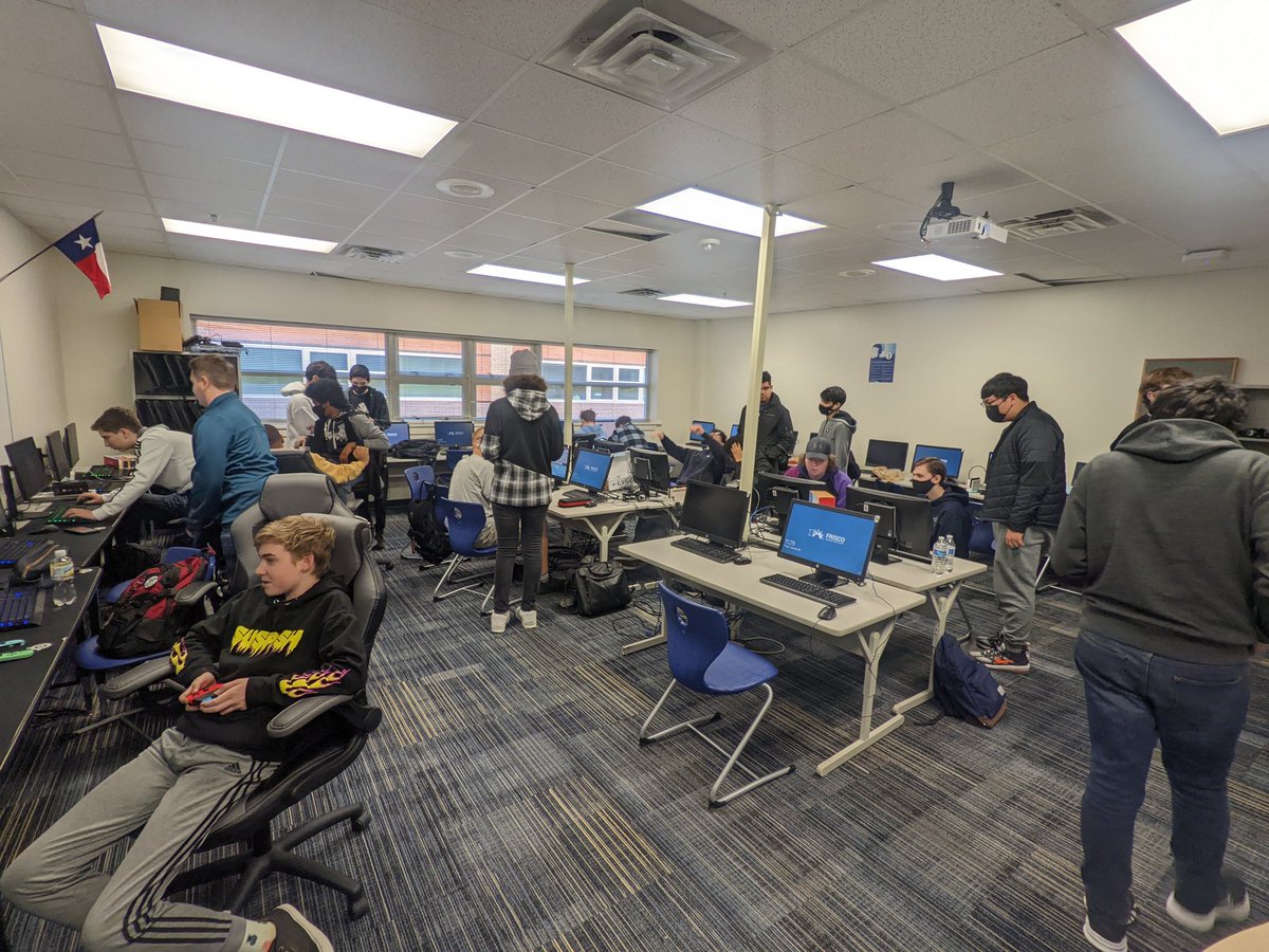 Smash bros tournament in full effect today at <a href="/FHSRaccoons/">Frisco High School</a>. You could cut the tension with a knife.