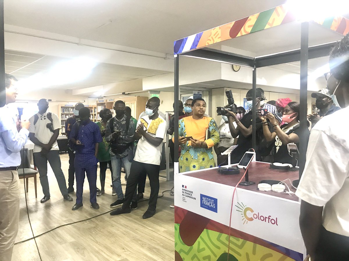 ColorfolApp's tweet photo. Retour en images sur l'inauguration la de la #ColorfolBox à
@IFCameroun Douala.
Avec la présence de Mr
@SamuelPasquier1 ,@blickbassy , @ActivSpaces
et @JaneaOfficiel @MrLeggoOfficiel
Merci au public venu nombreux 🥰
#WeAreColorfol https://t.co/63lBLfU2cC
