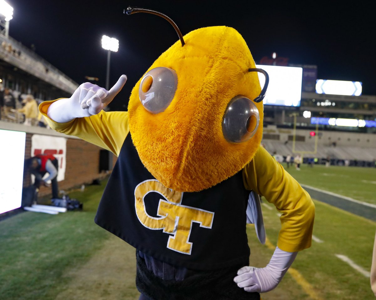 SimmonsTerryy's tweet photo. #AGTG ✞
Blessed To Have Earned an Offer From Georgia Institute of Technology! #4the404 @GeorgiaTechFB @sirknight95 @CoachPopovich @rob_deloach @quan_61 @xixnyne https://t.co/b2bKq8Z6q6