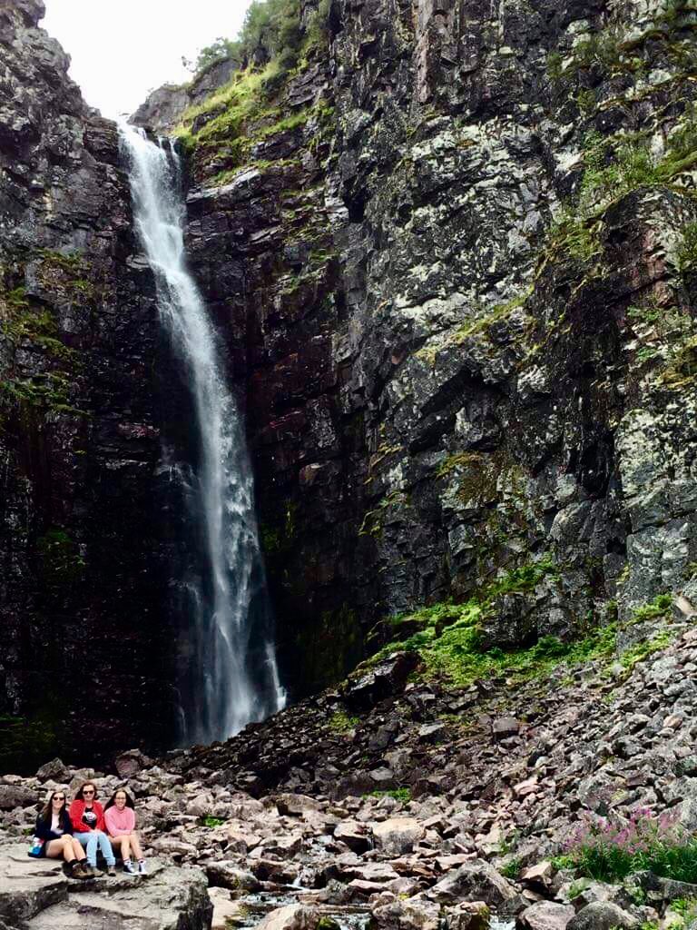 jufriet's tweet photo. @MartensEveline Berlijn 🥰, rondreis Zweden-Finland, uitzicht vanaf de Giewont ⛰ in Polen tijdens mijn erasmus avontuur! https://t.co/NULFD2YrAr