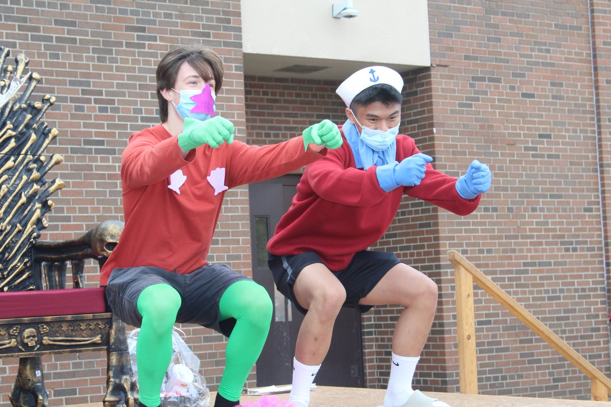 2/
The 20th annual Fun Run "Masked Madness" seem destined to be cancelled. But enhanced safety measures, packaged food, cohorted activities &amp; great weather for the outdoor carnival and run made it all possible for #RebelsareLeaders to donate $5000 to the kidney foundation