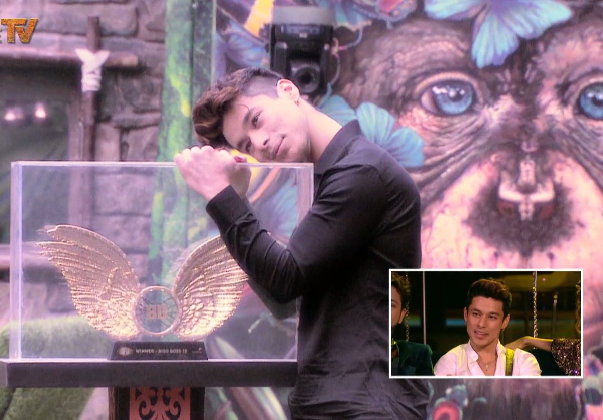 RealNi16's tweet photo. Oh Lord Please him win 🙏🥺

#PratikSehajpal #PratikIsTheBoss #VijayiBhavaSehajpal @VootSelect @realsehajpal https://t.co/5l4GAo9YJX