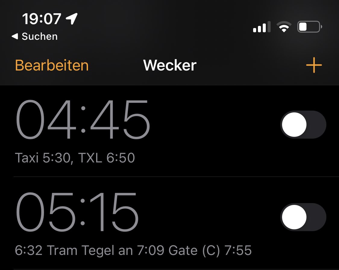 owehrens's tweet photo. Wecker aus einer anderen Zeit #txl #precorona https://t.co/UkcHE3pBGw
