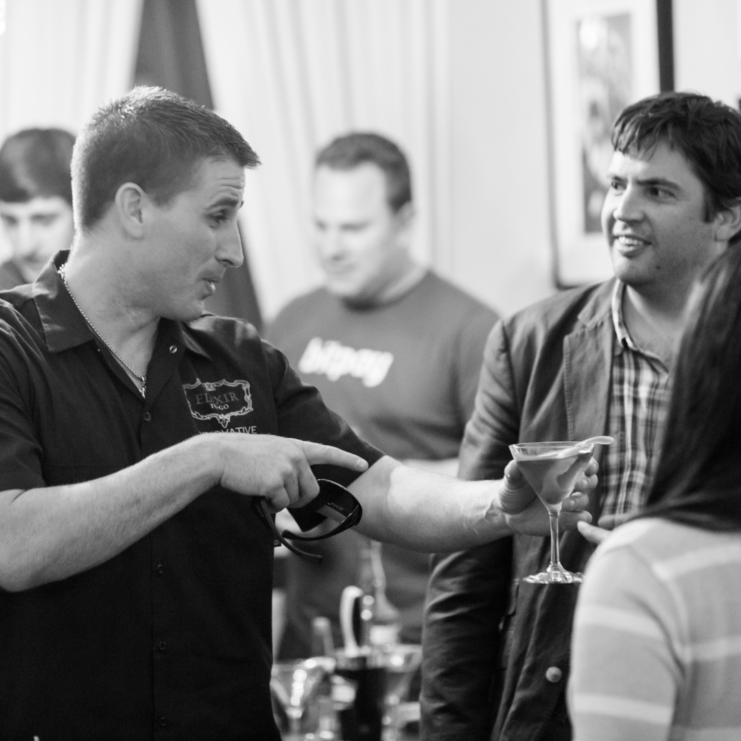 Q1 is the perfect time to get your team together to do a little bit of team-building! Start the year off strong and book a group mixology class today! #ElixirToGo #Cocktails #HappyHour bit.ly/2EC0vyI