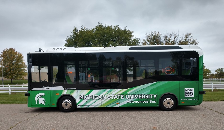 ITS_USDOT's tweet photo. Shoutout to Michigan State University for successfully using the Connected and Automated Vehicle education (CAVe)-in a box in an electric bus pilot program. #research #DrivingAutomation https://t.co/aWpCA3VuEX