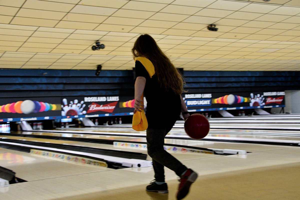 OCCScharters's tweet photo. We’re so excited to be celebrating #SchoolChoiceWeek with our eSchool friends! What’s better than pizza, bowling, friends, and #schoolchoice?! 🍕🎳 https://t.co/CBaL8pueJG