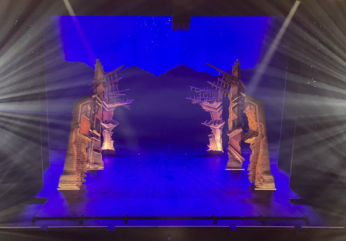 We had such a treat taking most of the school to see <a href="/bedknobsonstage/">✨Bedknobs & Broomsticks✨</a> at <a href="/BristolHipp/">The Bristol Hippodrome</a> this week. What an amazing show, an incredibly talented cast and mind-blowing visuals! We absolutely loved it! Thank you <a href="/dipilky/">Dianne Pilkington 🥶</a>, <a href="/charlesbrunton/">Charles Brunton</a>, <a href="/ConorOH7/">Conor O'Hara</a> and <a href="/Rob_Madge_02/">Rob Madge</a> from us all! 🛏 🧹