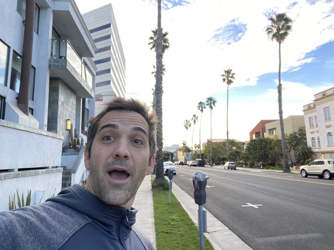 It&rsquo;s #Friyay 🌴 https://t.co/d9IJ30j1I7<a href="/tag/friyay"class="tags">#Friyay</a>