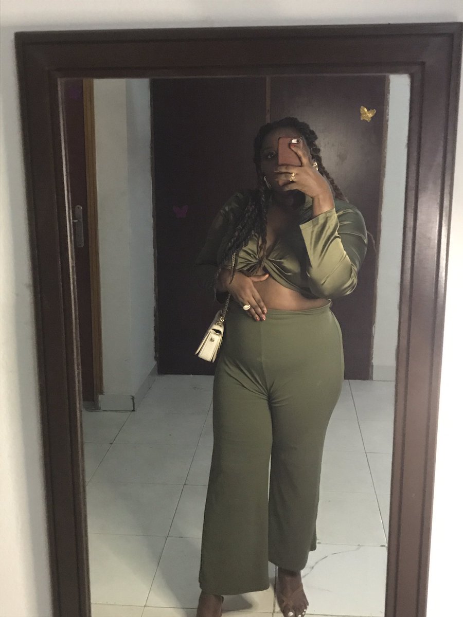 Bawzz_lady tweet picture
